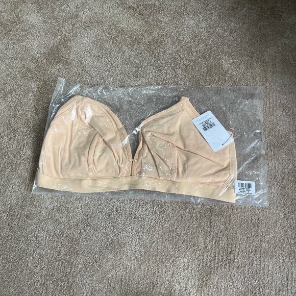 NWT Lively Bra Size 3 Toasted Almond Color - Picture 1 of 10